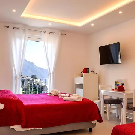 Montemare ゲストハウス 3*